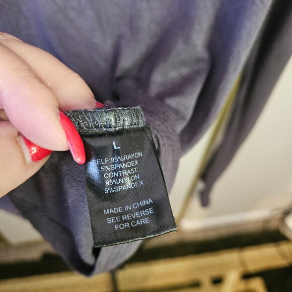 BKE Buckle Grey Top with Beaded Front and Back Size Large - Picture 4 of 7